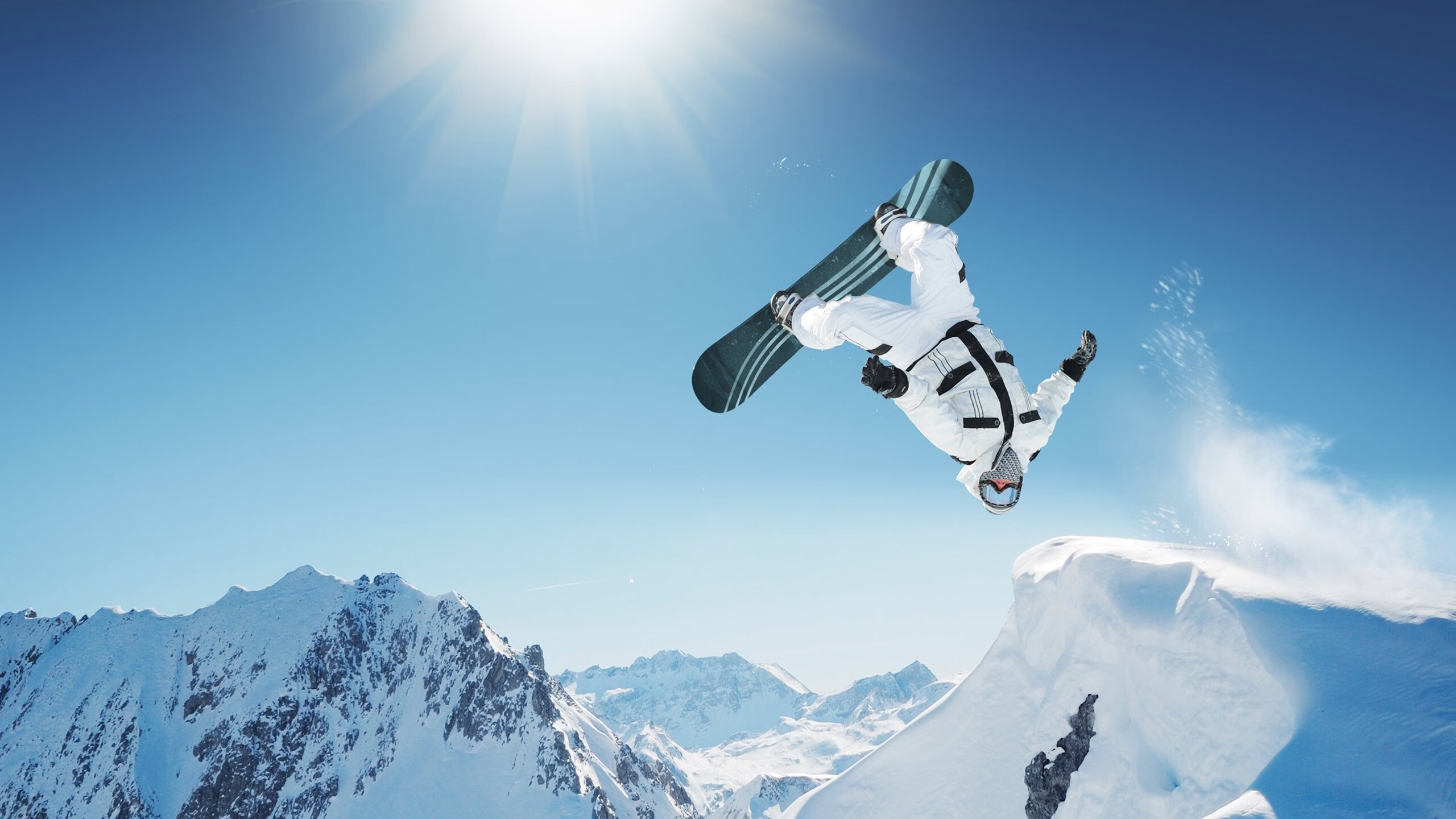 NBA季后赛激战正酣 东西部豪强争夺总决赛门票